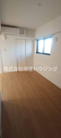 トリニティー豊中本町の洋室