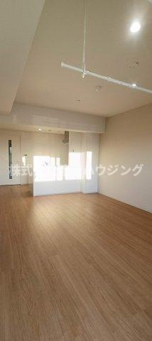 トリニティー豊中本町の居間・リビング
