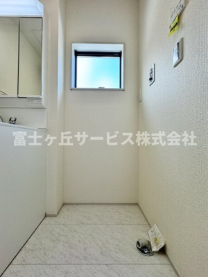 【ランドリースペース】 | 静岡市清水区西大曲町 新築一戸建て 2号棟 | 洗濯機置き場です