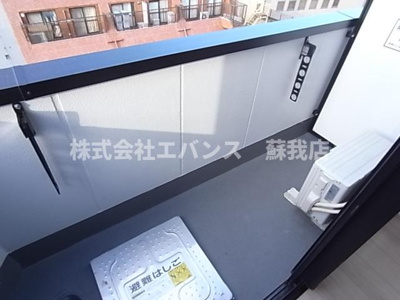 【バルコニー】 | 新宿ガーデンHS | 外からの目が気にならないバルコニーで洗濯物が干せます