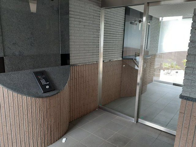 イースト・エスのエントランス