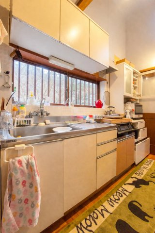 土地300坪超・11年前リノベ・立地も良好な那須の物件♪那須町高久乙のキッチン|お料理しやすいキッチンです