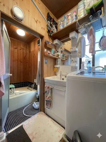 土地300坪超・11年前リノベ・立地も良好な那須の物件♪那須町高久乙の脱衣所