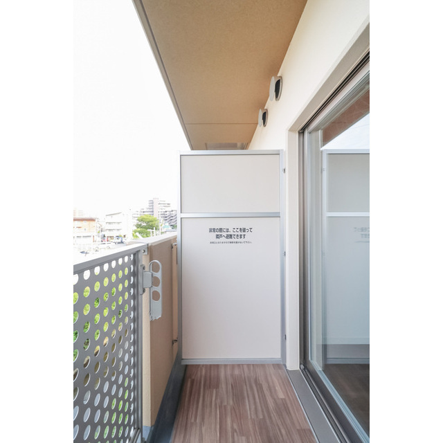 プレアデス千里山田のバルコニー