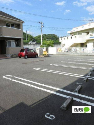 【駐車場】 | ラ・ウェゾン川崎Ⅰ