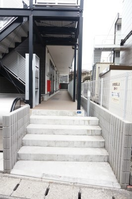 【エントランス】 | リブリ・ルナ・フォレスタ