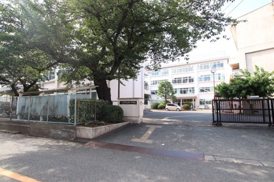 八王子市立第一中学校550m