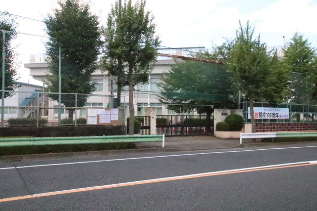 八王子市立第八小学校まで800m