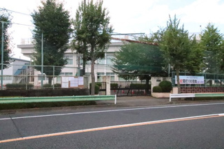 八王子市立第八小学校まで800m