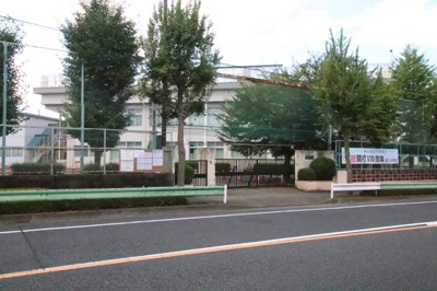 八王子市立第八小学校まで800m