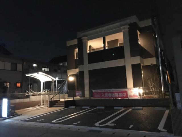 ルークスの外観|外観写真（夜）