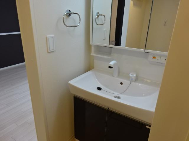 リラ・コンフィの洗面所|洗髪洗面化粧台（イメージ）