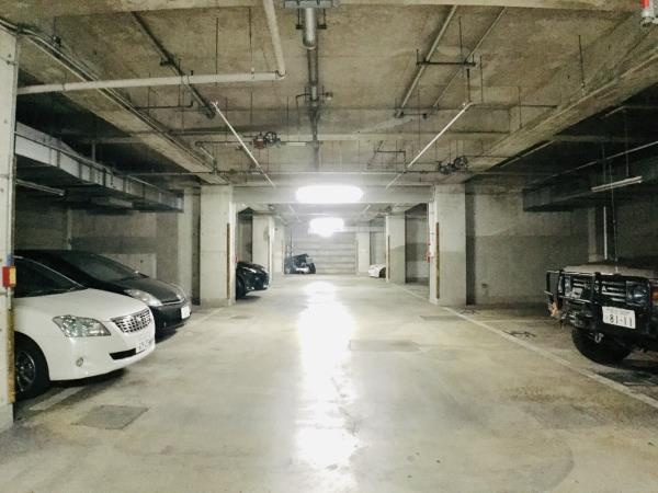 ベルメゾン瑞江の駐車場