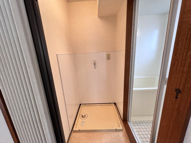 ホワイトホルンの玄関