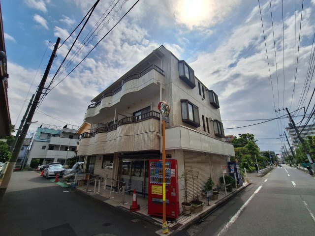 ホワイトホルンの外観