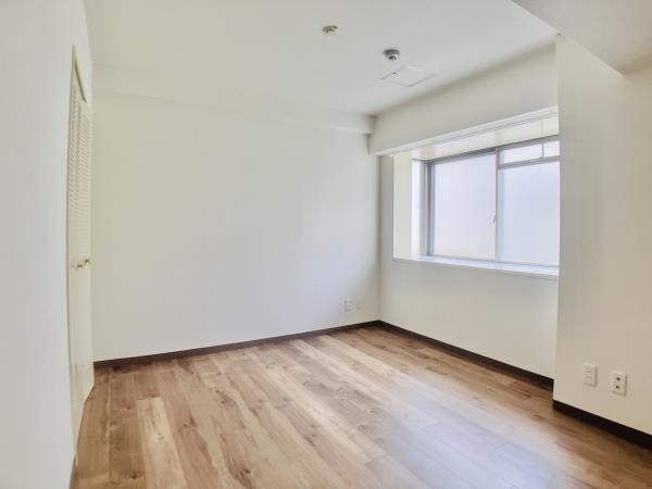 クレールメゾン左門町の居間・リビング