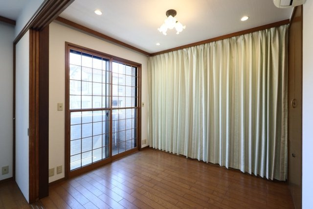 東雪谷４丁目住宅の洋室