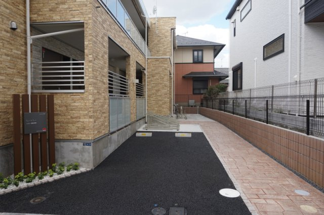 リブリ・桜並木通りのエントランス