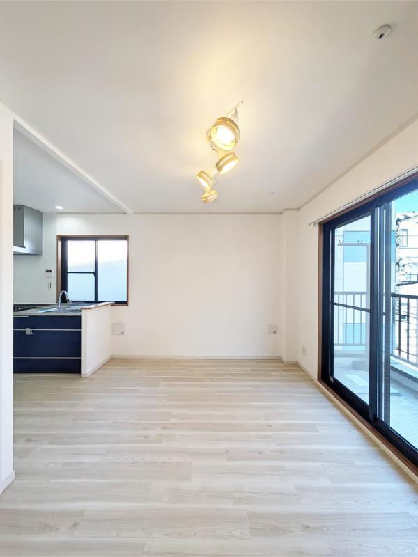 丸山ビルの居間・リビング|居室、リビング