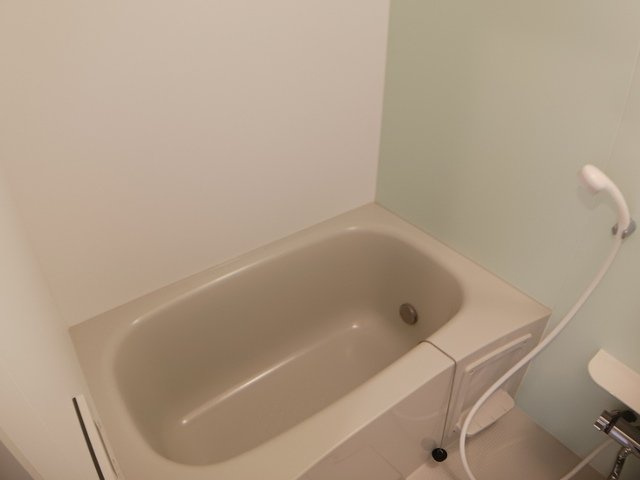 ルミウスＤの浴室