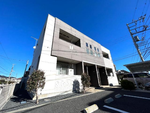エンブレイス