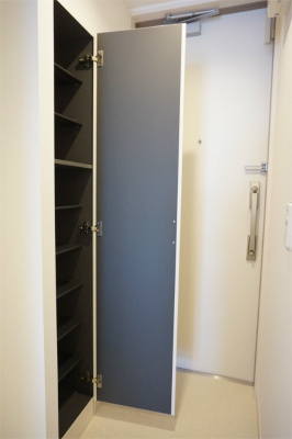 リブリ・八幡の収納