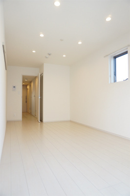 リブリ・八幡の内装