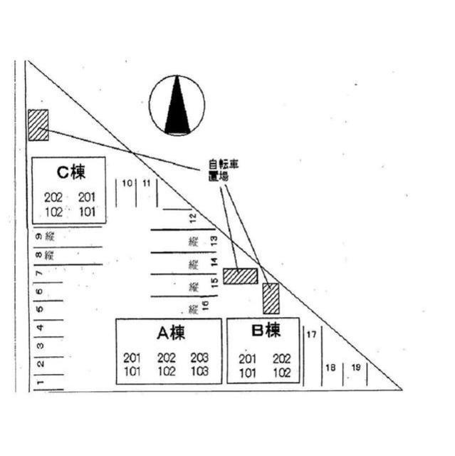 プラシード・コルソＣの駐車場
