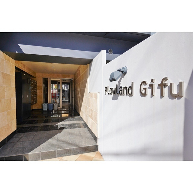 リアライズ岐阜駅前のエントランス|お問い合わせは美濃善不動産駅前店へ！