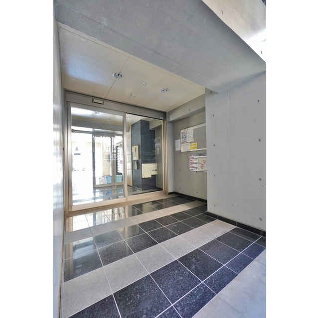 リアライズ岐阜駅前のエントランス|お問い合わせは美濃善不動産駅前店へ！