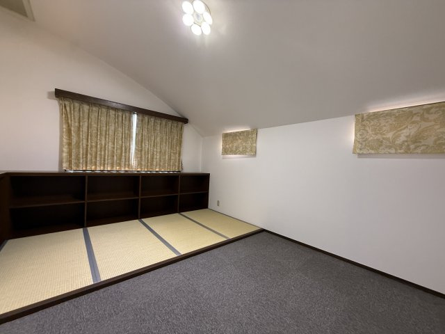 苦楽園一番町戸建の和室|お着物の着付ルーム