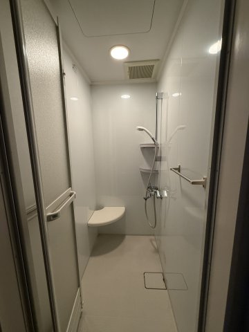 苦楽園一番町戸建のシャワールーム