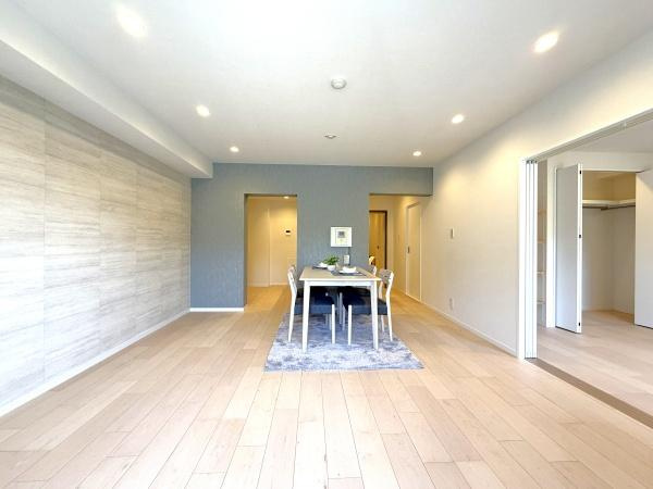 藤和鶴ヶ峰コープの居間・リビング|明るいLDK！！
陽当たり良好です。
