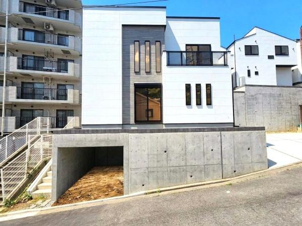 横浜市神奈川区西寺尾３丁目の新築一戸建