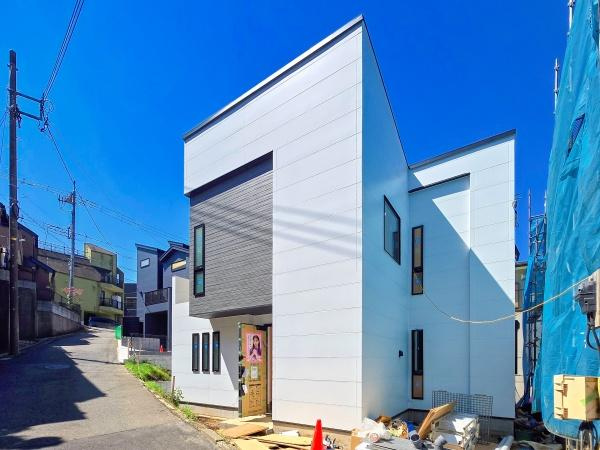 横浜市神奈川区西寺尾３丁目の新築一戸建の前面道路含む現地写真|閑静な住宅街につき住環境良好です♪