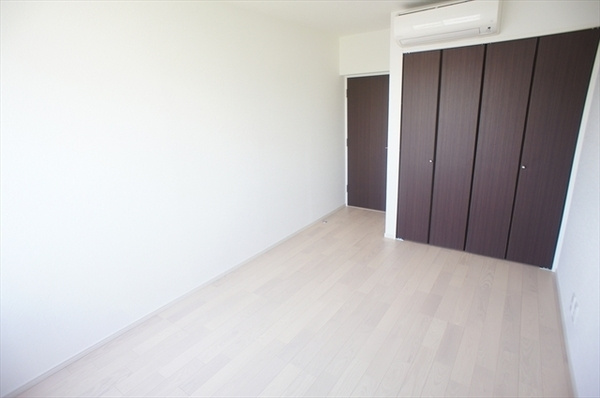 【寝室】 | エミネンス瀬田