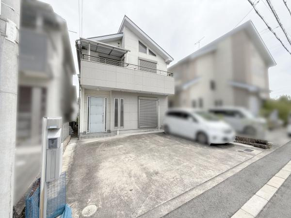 【前面道路含む現地写真】 | ■毎週土・日・祝のご対応可能■
お忙しい方も、お仕事前やお仕事帰りなどお客様のご都合に合わせてご案内致します！キッズルーム・駐車場完備！