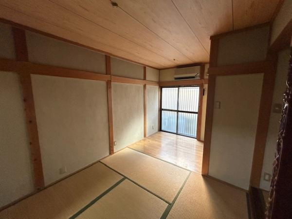 【居間・リビング】
