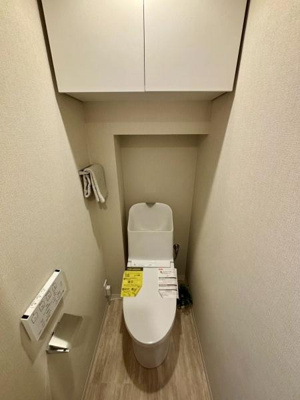 【トイレ】 | 【11日(土)・12日(日)室内見学可能】ルネ草加松原 | 収納棚付きのトイレになります♪