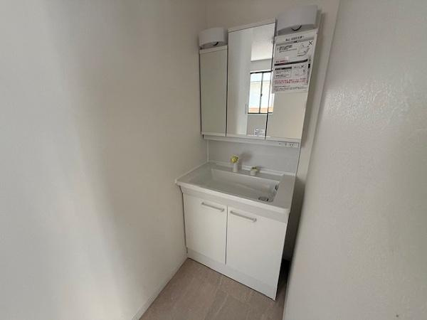 【独立洗面台】 | 大阪市生野区桃谷4丁目　中古テラスハウス