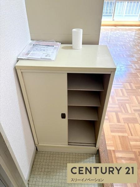 紀洋木材ビルの収納|★シューズケースはこんな感じ★