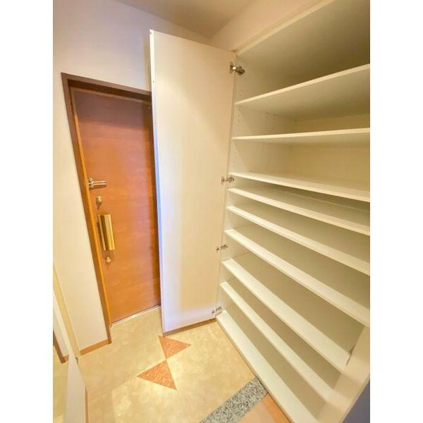 CITY　SPIRE桜川1の玄関