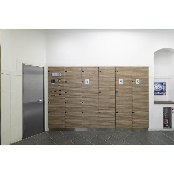 CITY　SPIRE桜川2のエントランス|宅配ボックス