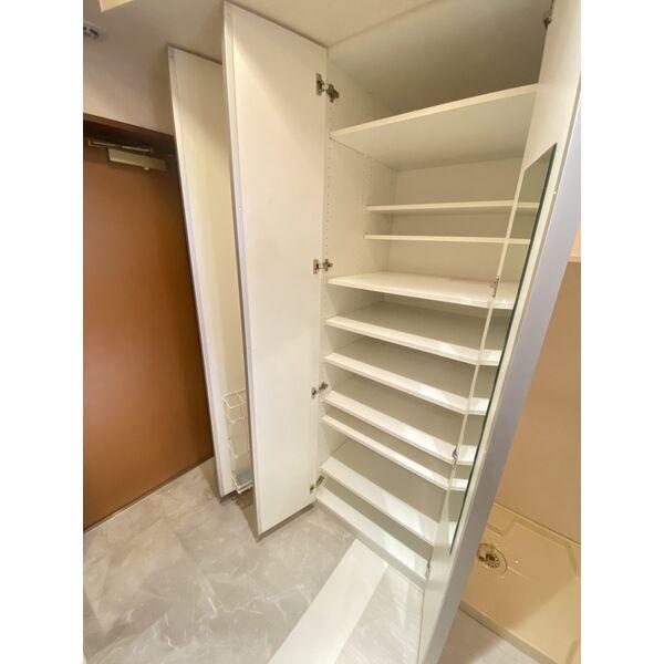 CITY　SPIRE桜川2の収納