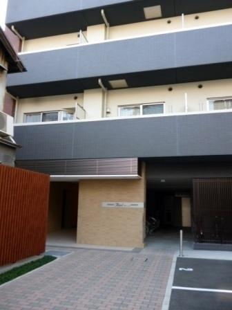 アティールのエントランス|★建物前★