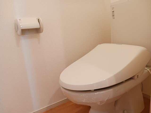 グラン・シャリオＡのトイレ|落ち着いた色調のトイレです
