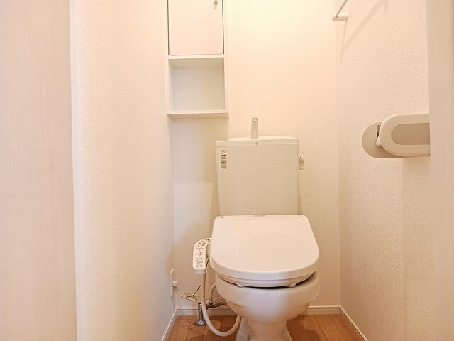 アルモニーＡのトイレ|落ち着いたトイレです
