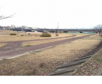 【周辺】 | フローラＦ | 御山緑地運動公園まで1100m