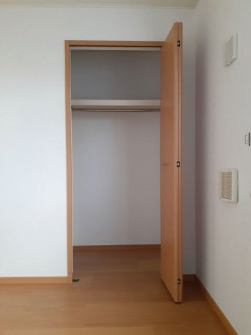 クリスタルコートＡの収納