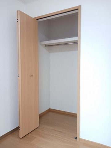 クリスタルコートＡの収納